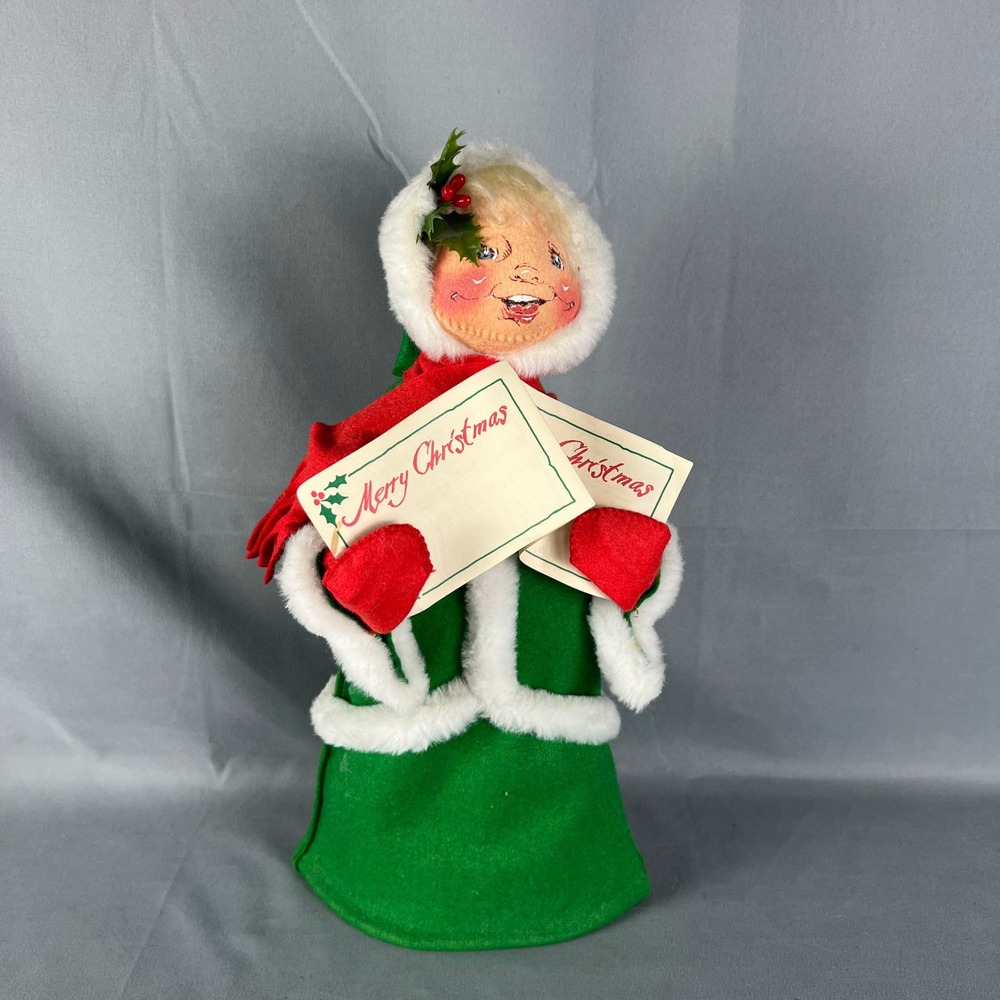 Vintage Annalee Merry Christmas Holiday Caroler Mobilitee Doll 15" Decorative
